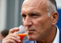 Dietrich Mateschitz » Der Red Bull Gründer und sein Vermögen